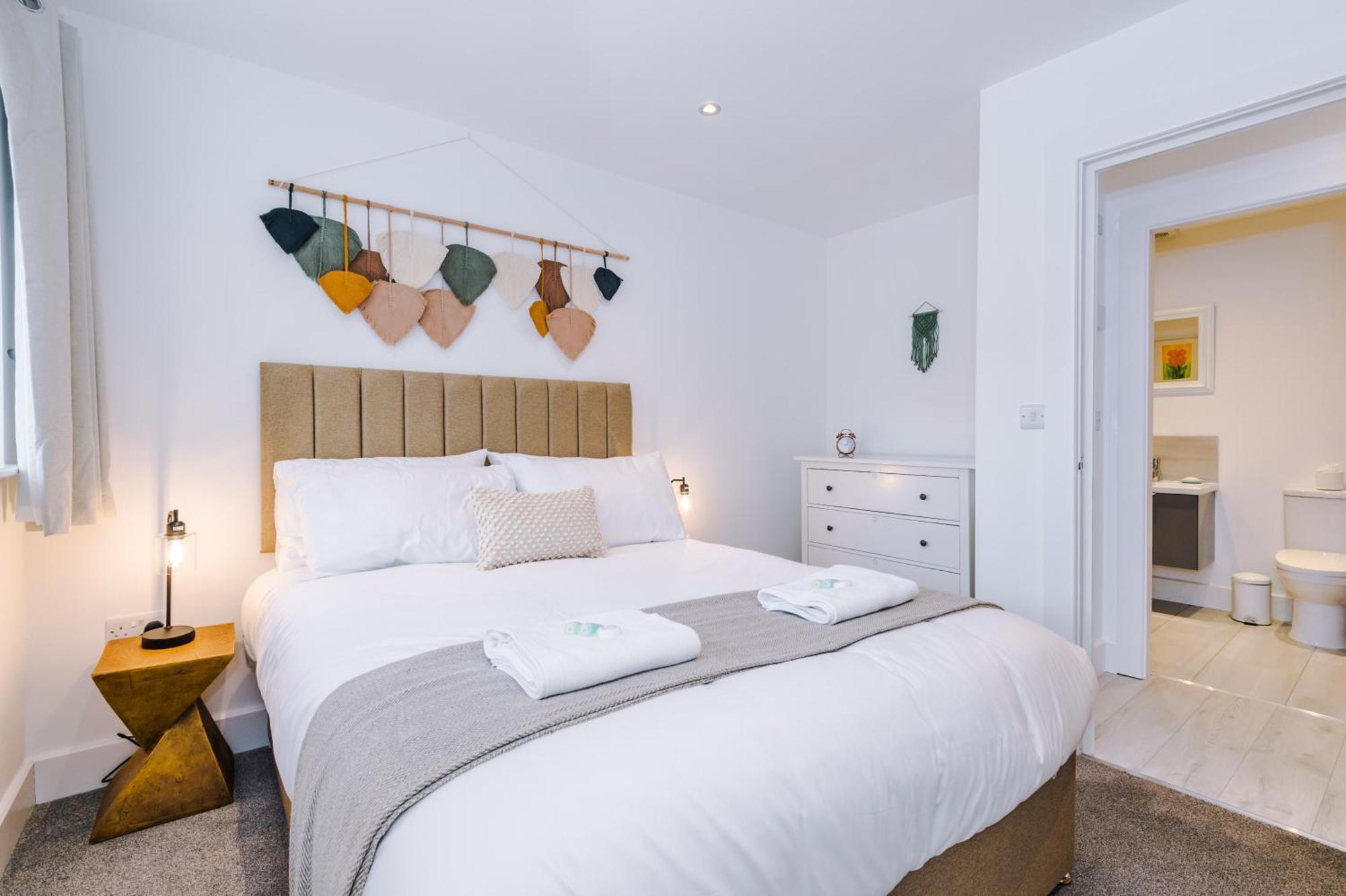 Number 21: A Breathtaking Chester Cottage With Parking Mollington  Exteriör bild
