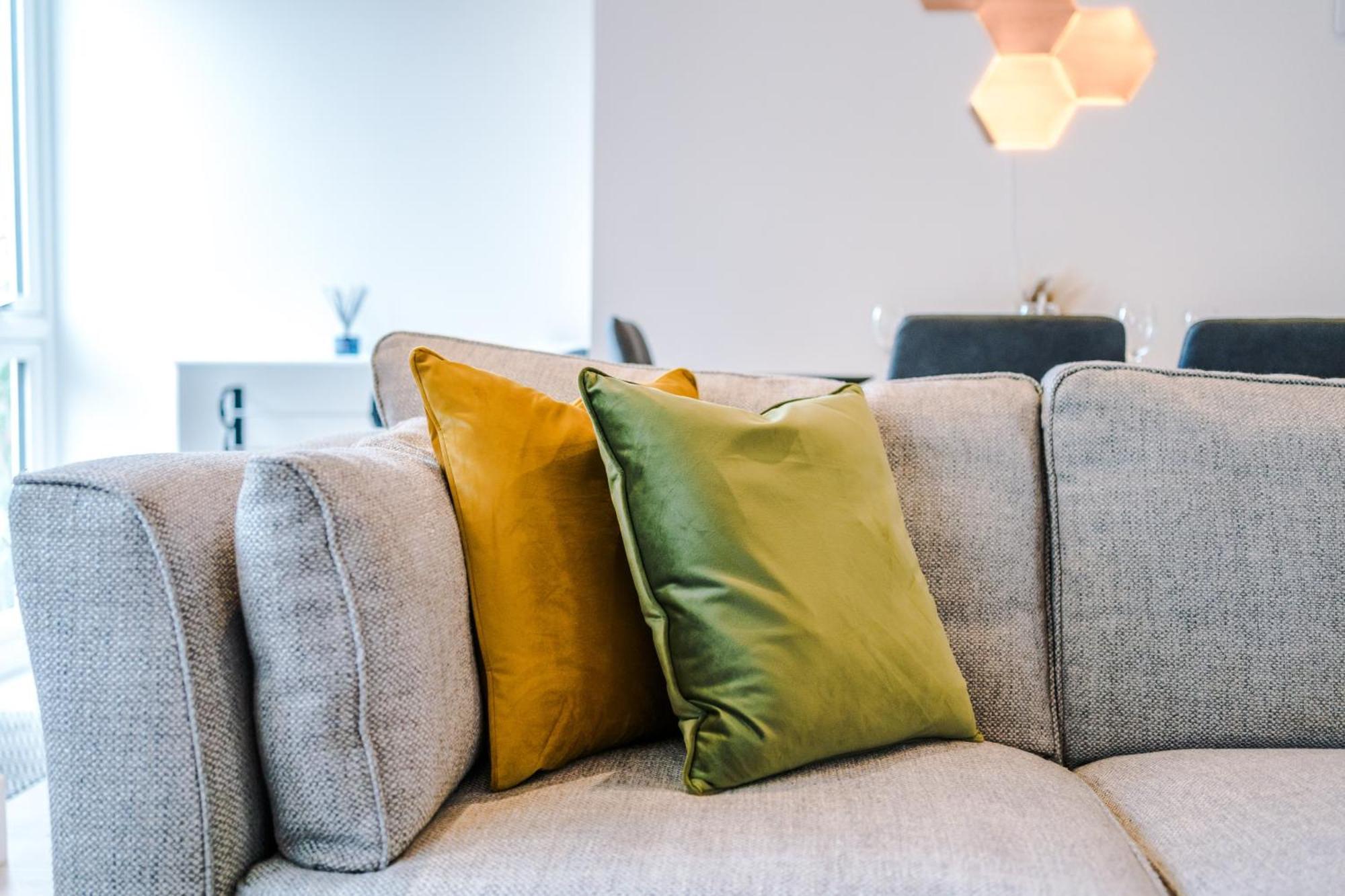 Number 21: A Breathtaking Chester Cottage With Parking Mollington  Exteriör bild